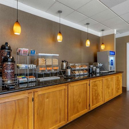 Comfort Suites Visalia - Convention Center Екстер'єр фото